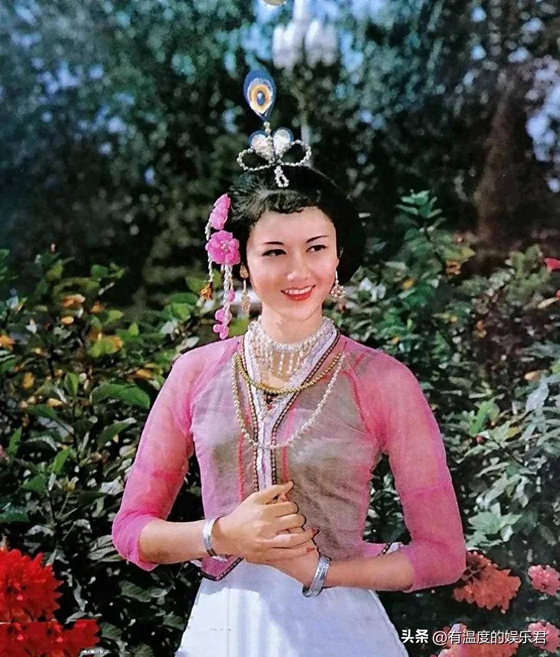 万万没想到,无儿无女的杨丽萍,如今在67岁活成了人生赢家