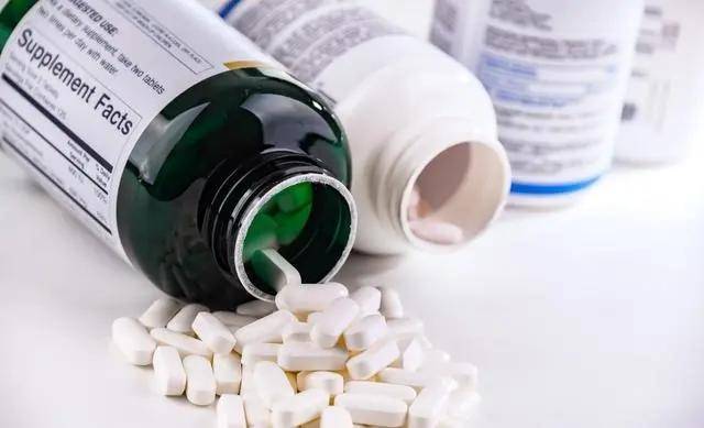 困在私域直播间的银发族:免费鸡蛋引入局 万元"神药"难维权(图2)