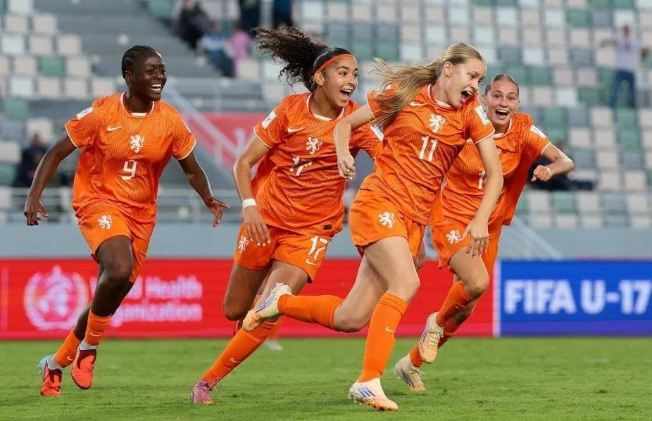 随着荷兰战胜墨西哥,女足世界杯决赛:卫冕冠军朝鲜对阵新军荷兰