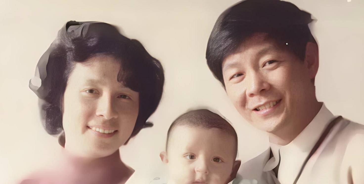 79岁"破烂侯"李光复全家福:妻子温婉,儿子不进娱乐圈成大律师