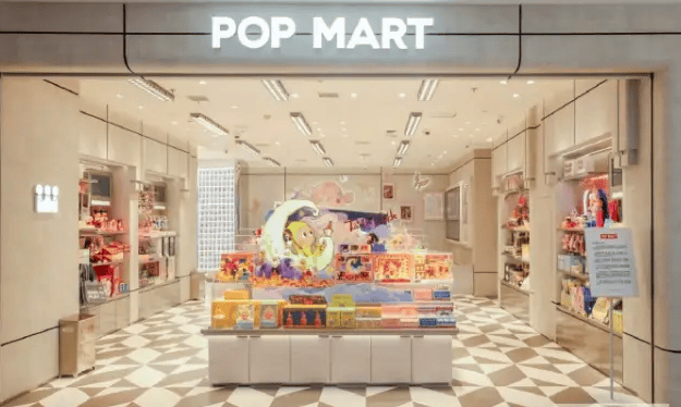 79元挂链售罄背后:泡泡玛特的真话危机与潮玩市场的裸泳真相(图2)