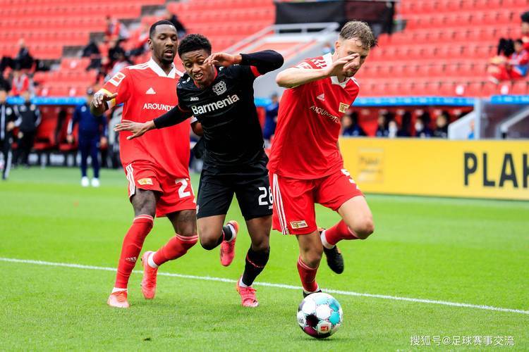 德甲惨案预警！弗赖堡主场狂虐圣保利，多线不败 VS 六连败谁能止颓？