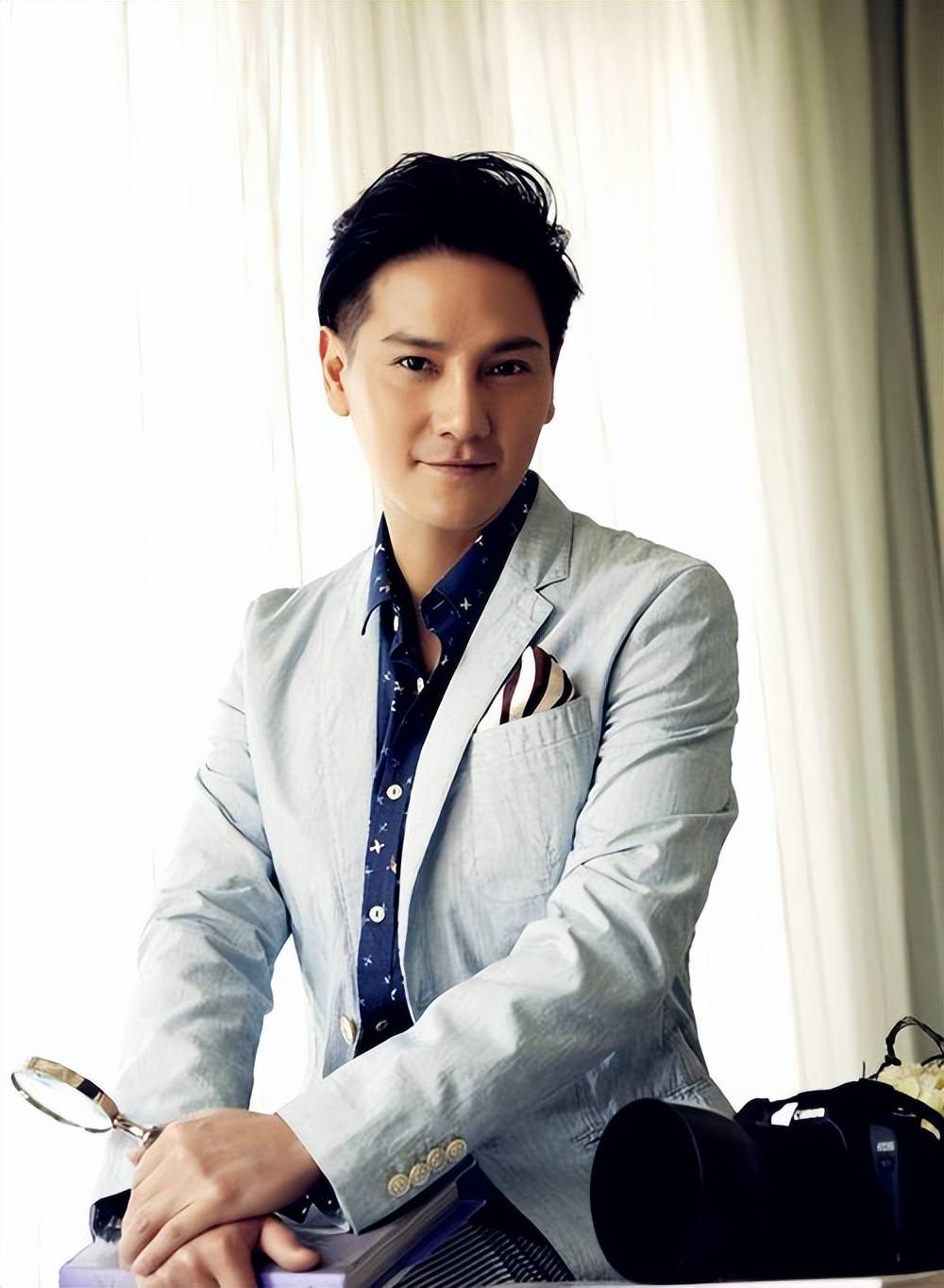 赵丽颖男闺蜜,生于富裕之家演员转型老板,北上发展财富自由