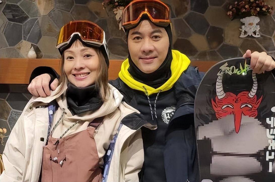 痴情男星梁汉文:为爱丁克一生,如今53岁仍无怨无悔