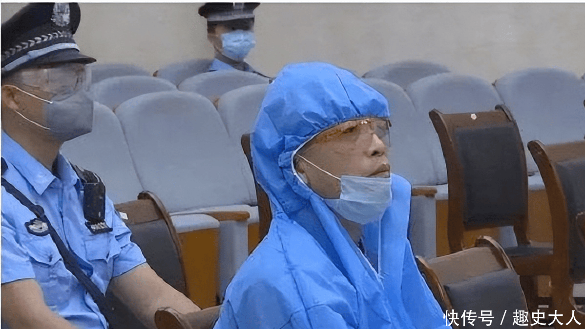 昌江黑老大黄鸿发:称霸20多年,最终出动警力1210余人才被抓捕