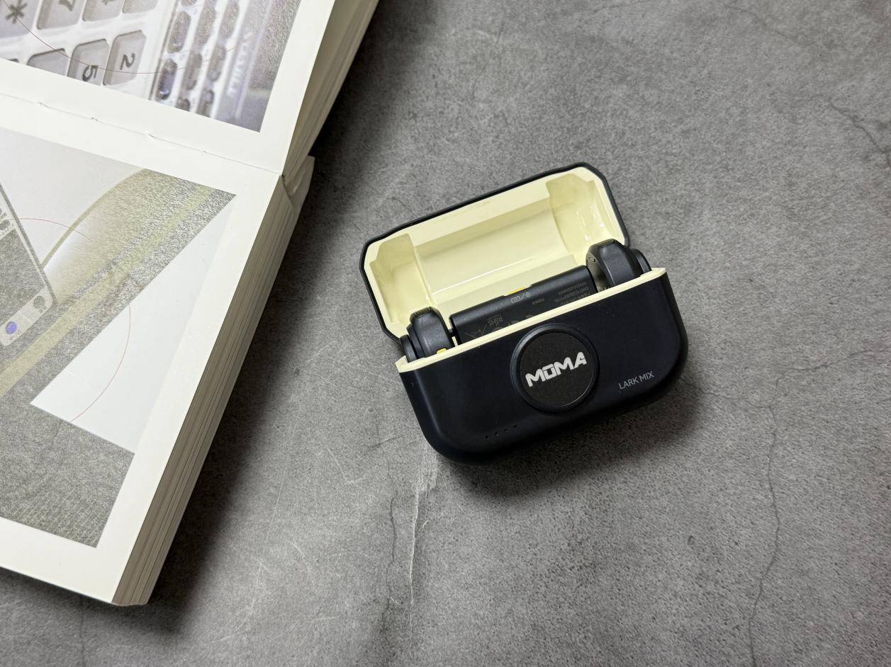 无线领夹麦克风哪个牌子好?猛玛麦克风怎么样?西圣VS猛玛麦克风