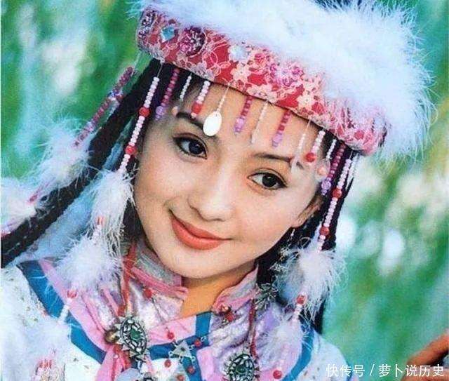 历史上的香妃,大龄二婚入宫,美艳无双,乾隆一直恩宠