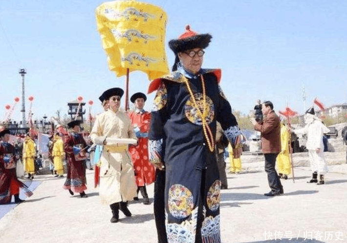 后劝其上交,男子回答:我是乾隆的后裔