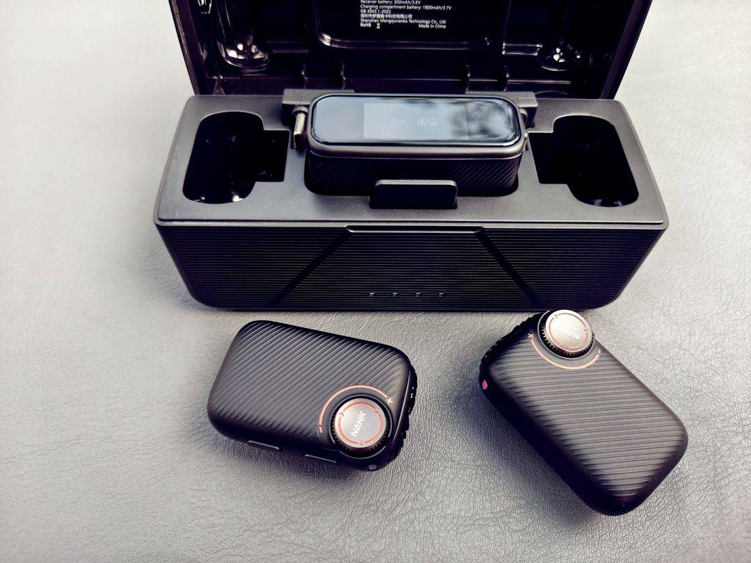 让创作回归纯粹:南卡Qmic如何用一块屏解放创作者