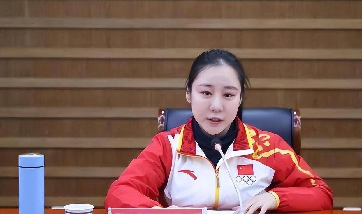 奥运冠军邓琳琳:身高仅1米37无人问津,退役后逆袭,再获真爱