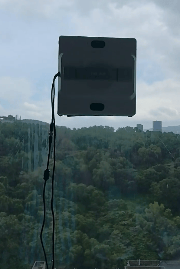 自动擦窗机哪款好一点又实惠？十大品牌教你选！别再冒险擦窗了