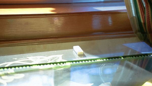 显示器标配底座太矮又太占桌面空间？北弧显示器支架了解一下