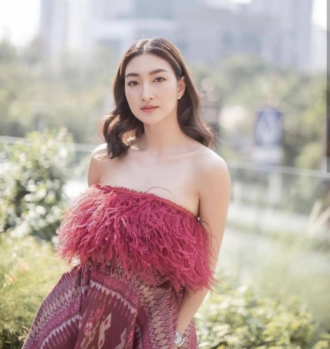 泰国著名女明星pancake被前经纪人骗走了几百万,正在走法律程序