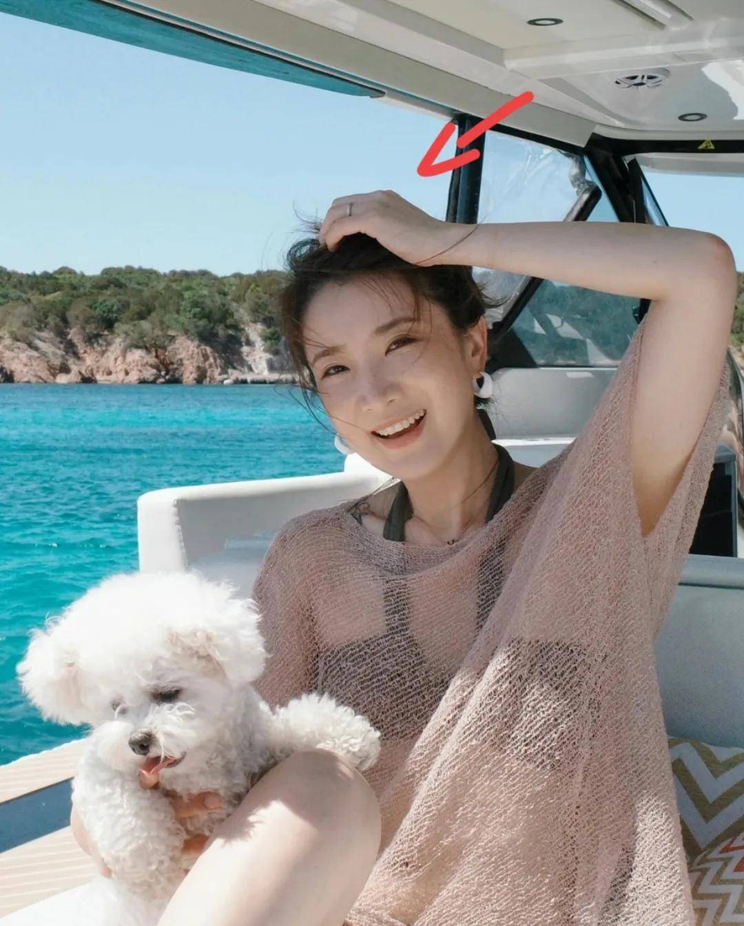 离婚十年后晒出情侣泳装照的许婧没给陈赫留一点体面