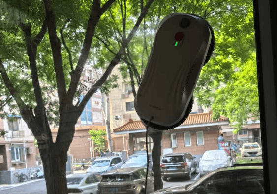 擦窗户机器人什么牌子好用？高口碑擦玻璃机器人品牌排行榜前十名