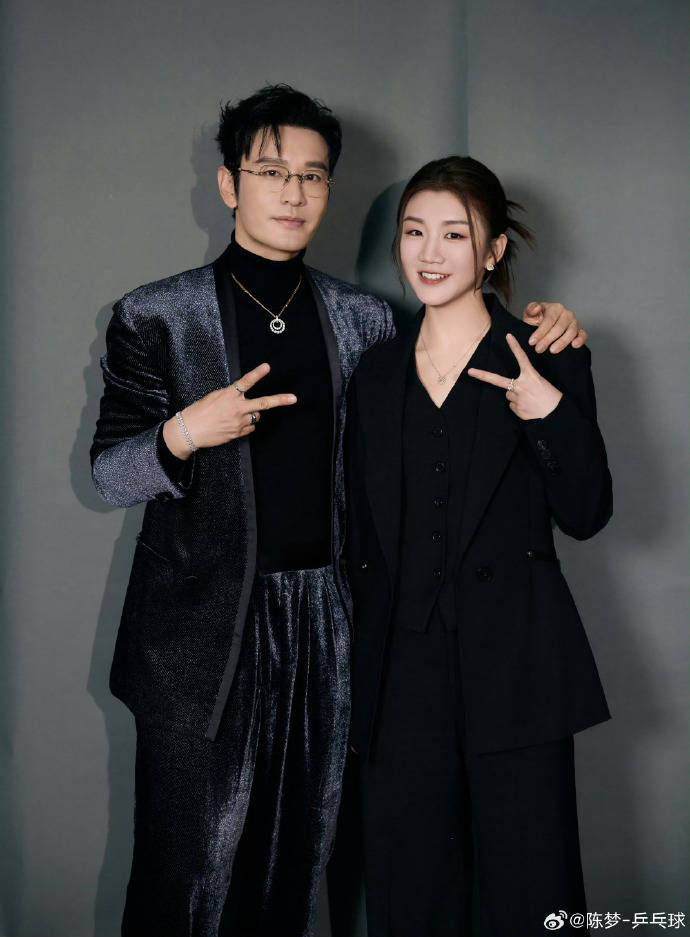 陈梦晒与黄晓明合照,黄晓明回应:是谁这么幸运 插图6 陈梦晒与黄晓明合照,黄晓明回应:是谁这么幸运 插图6