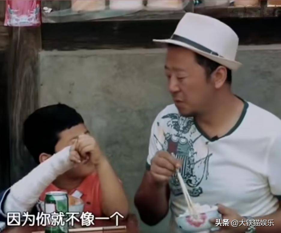 郭涛儿子帅到认不出!18岁身高已185,头发茂密一身肌肉阳刚硬朗