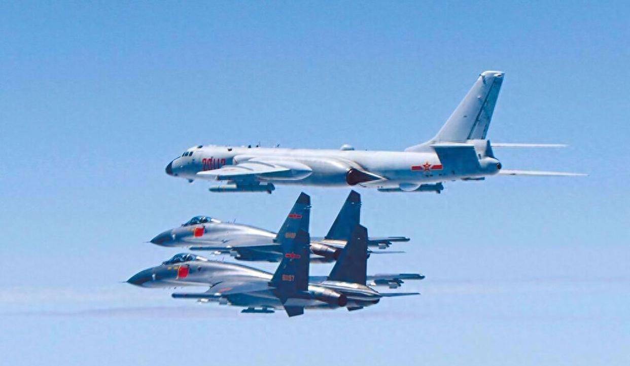中国轰6战场生存能力飙升，美军雷达这次要头疼了！_搜狐网
