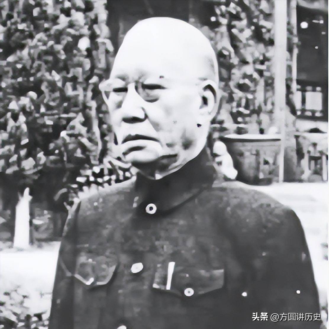 而蒋介石对滇军的苛刻,正是源于他对龙云的多疑