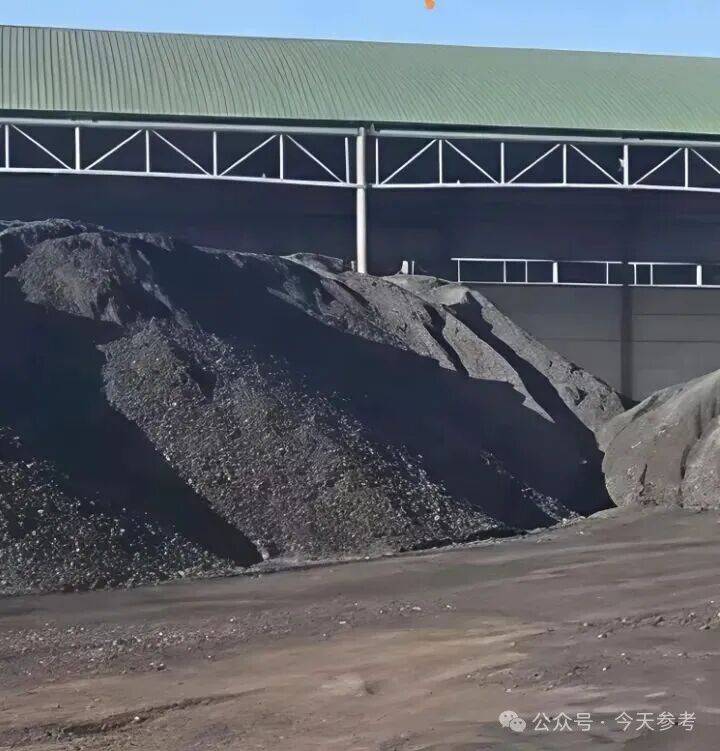 朔州市应县永昌煤业原煤露天堆放大肆污染 背后谁为其庇护?(图2)