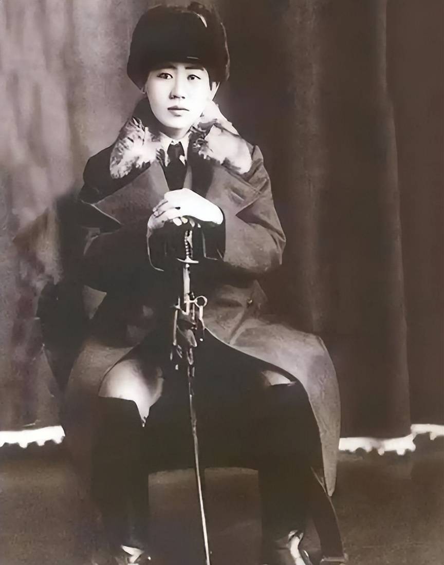 川岛芳子被枪决后的照片曝光,有人却称,死的不是本人