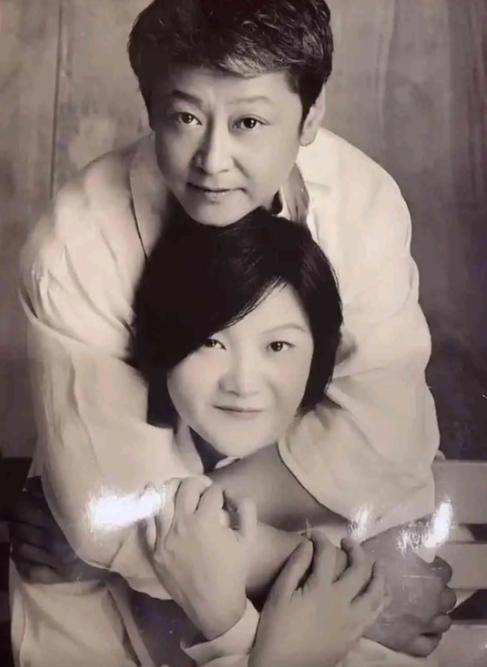 两段坎坷婚姻,女儿评论章含之:太把男人当回事了