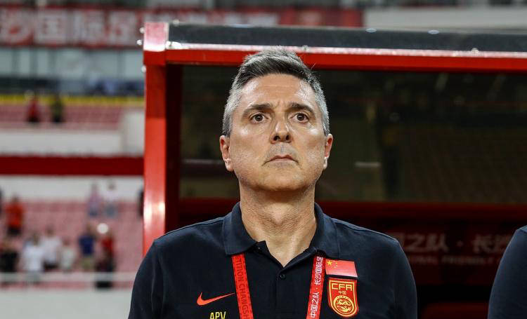 中国U23国足抵达迪拜，开启密集备战，荷乙核心加盟助力冲刺亚洲杯