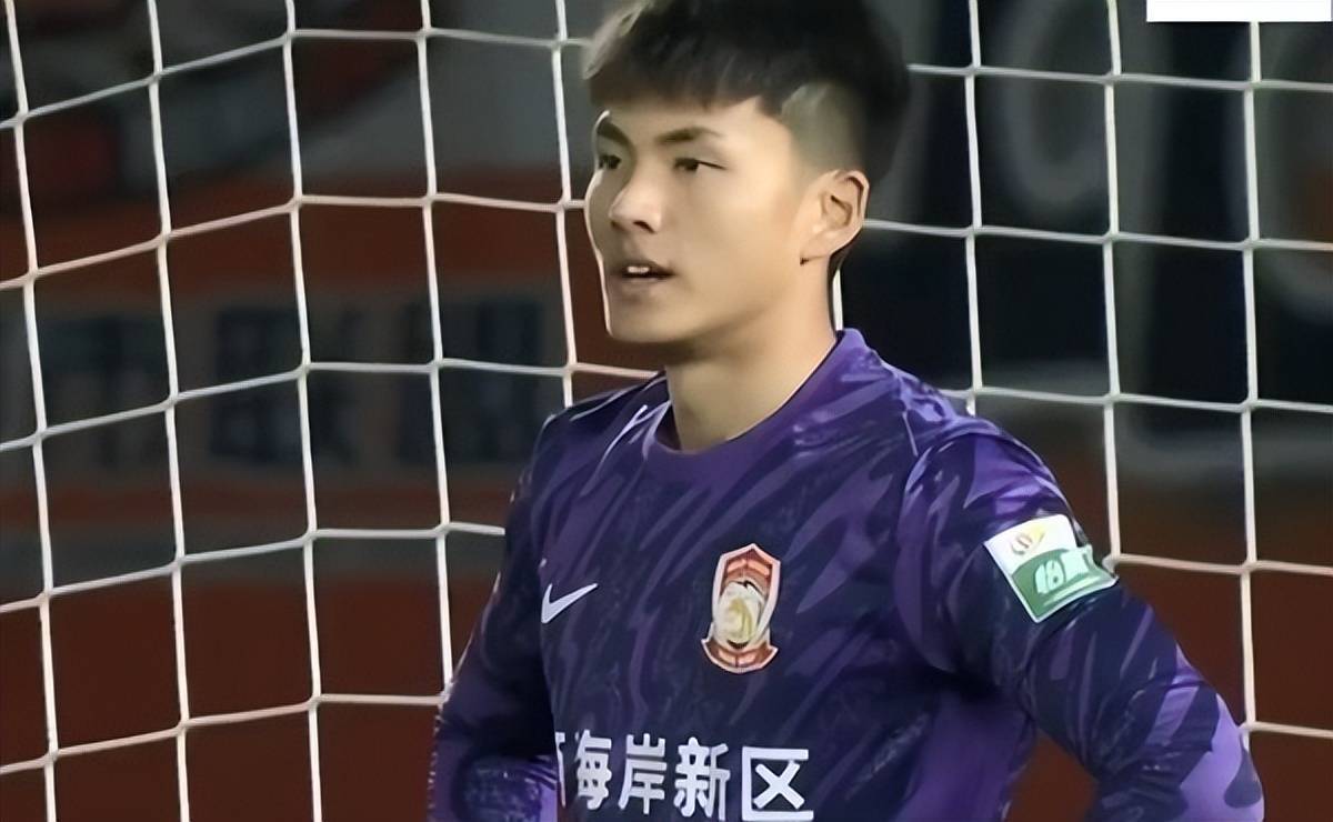 身价暴涨3.2倍！邵佳一2大嫡系爱徒或被青岛西海岸卖掉，均是国足希望之星