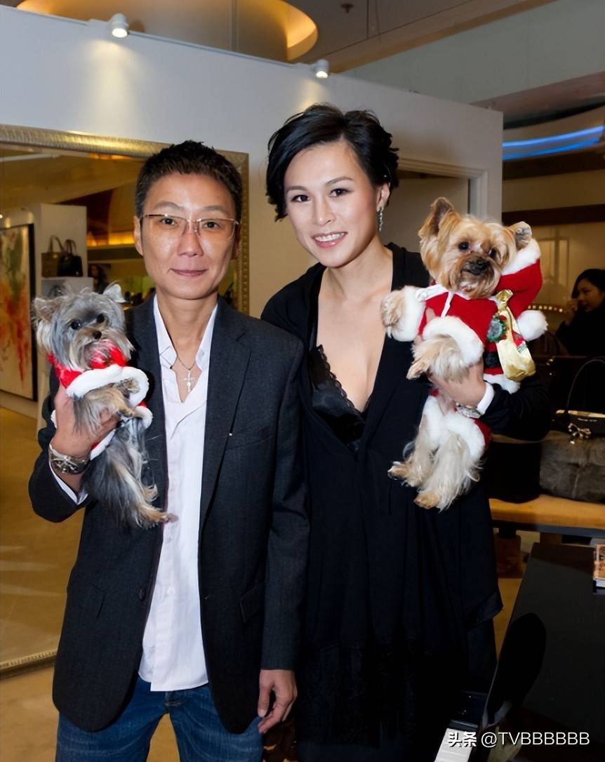 恋,并与相恋七年的伴侣杨如芯(波尔表太子女)在法国举行了同性婚礼,这