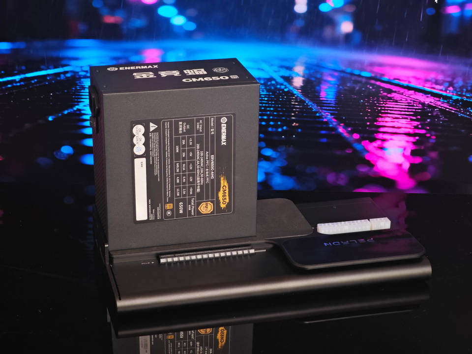 笔记本、迷你主机轻松畅玩3A游戏!磐镭Link S-3显卡扩展坞实测!