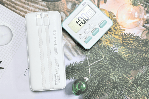 充电宝推荐哪个牌子？精选西圣、京东京造、华为充电宝测评