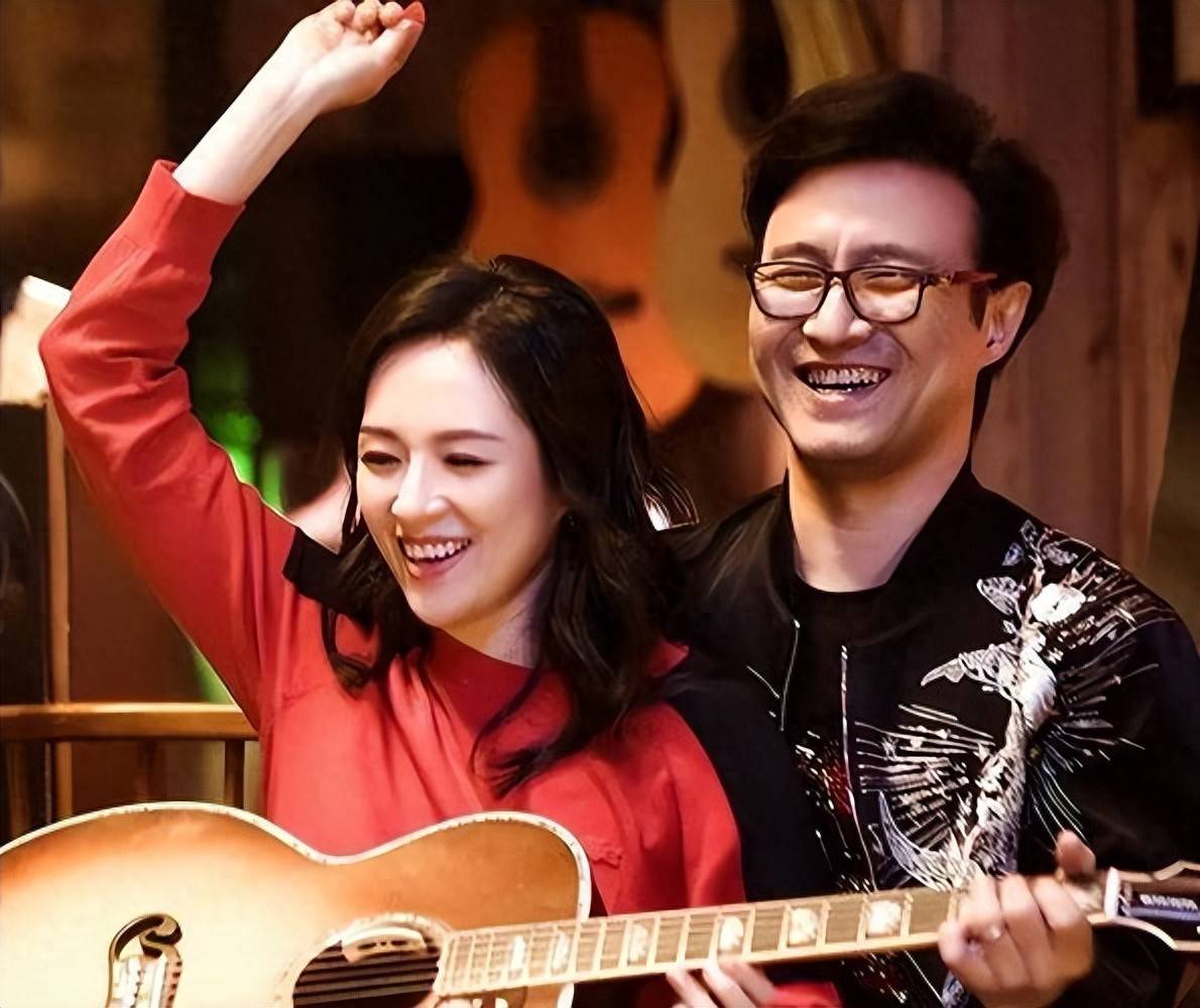 摊牌了!离婚两年后汪峰章子怡公开认爱,这一次...