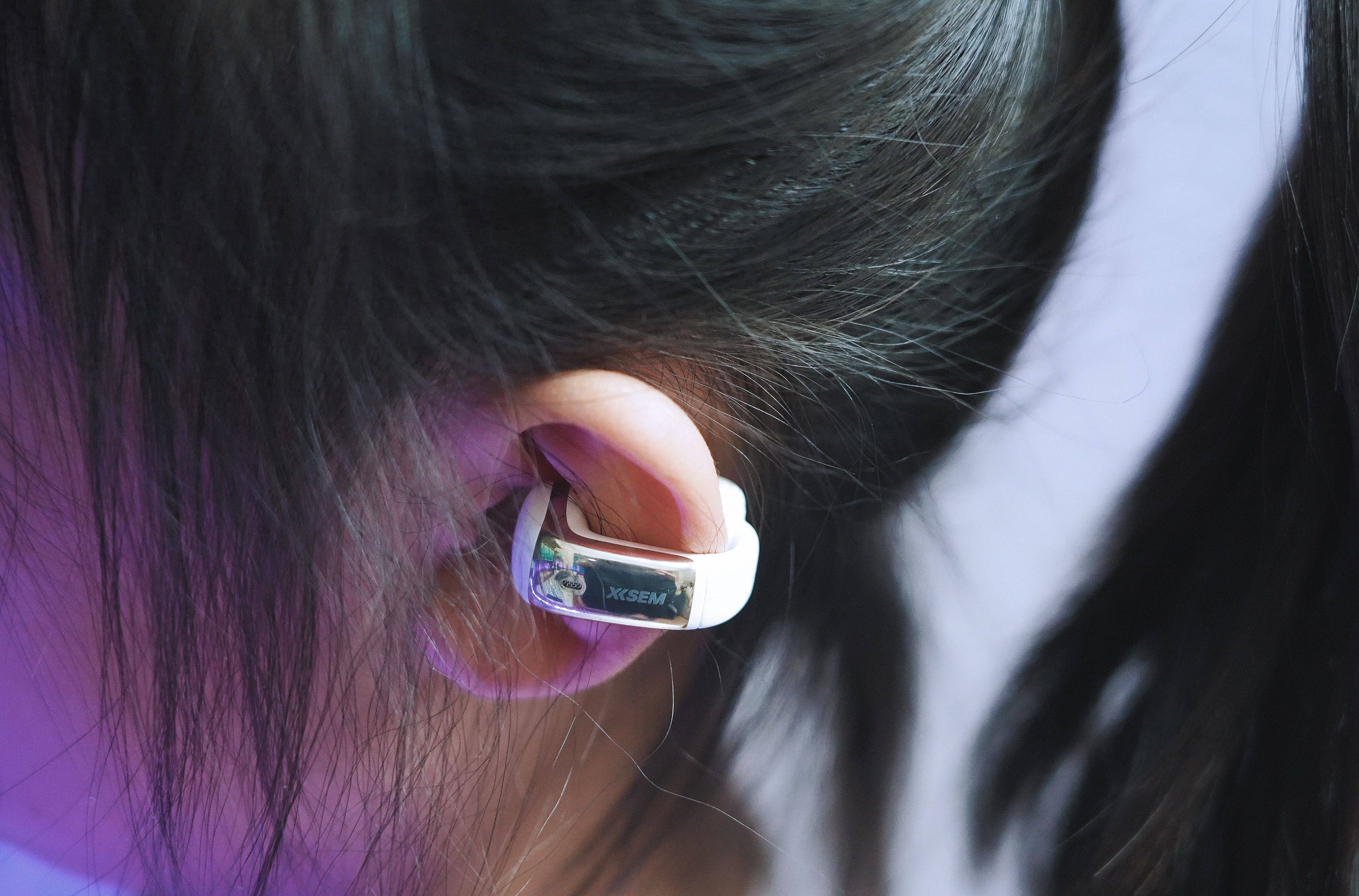 百元卷王实锤！西圣Plume耳夹耳机，性价比直接拉满