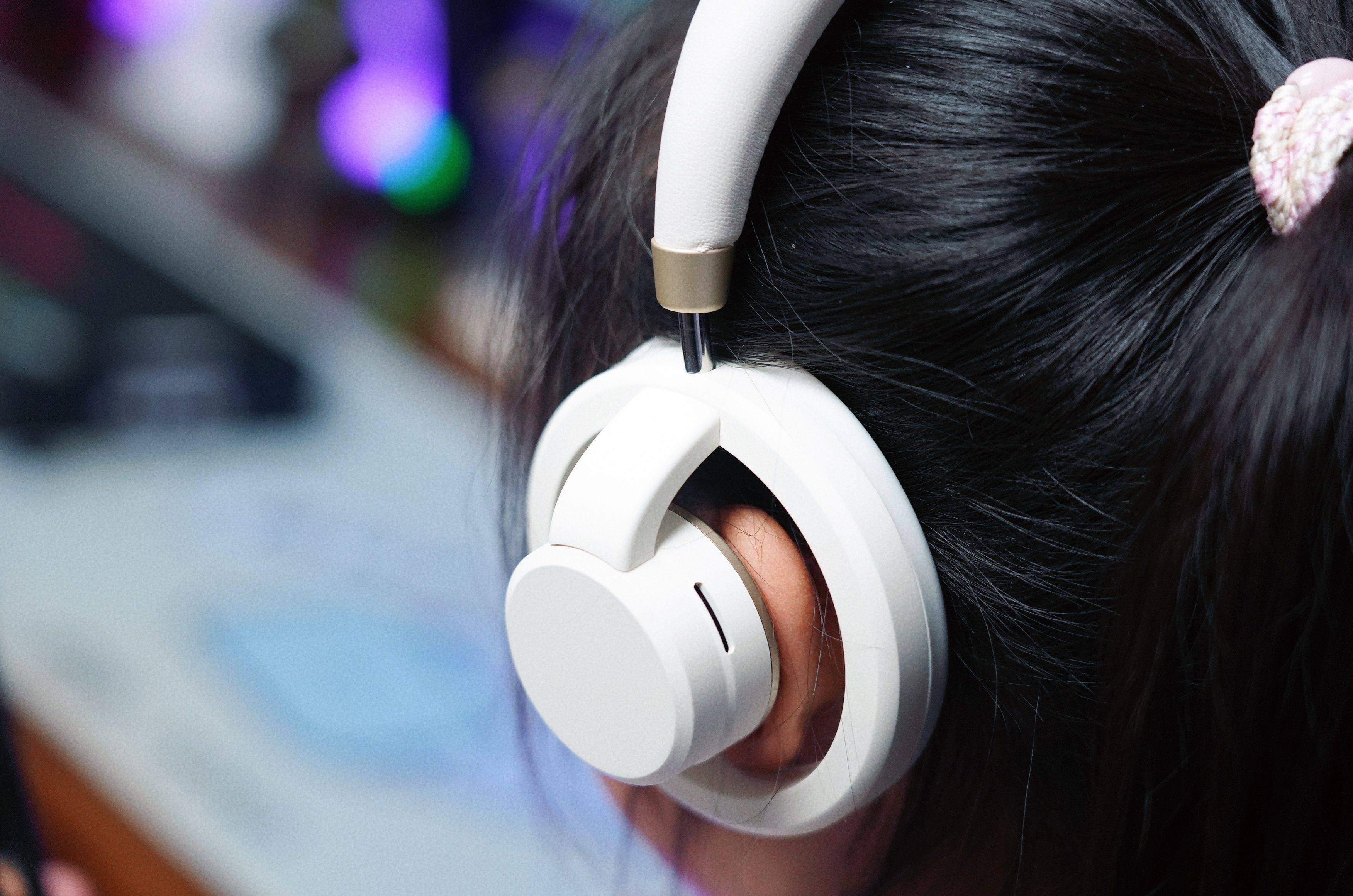 终于找到不闷耳、音质还顶的头戴耳机了——南卡Bolt真实体验分享