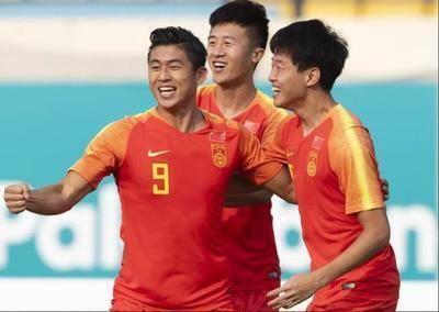 下一届世界杯有戏！盘点国足目前十大“00后”潜力新星，王钰栋领衔