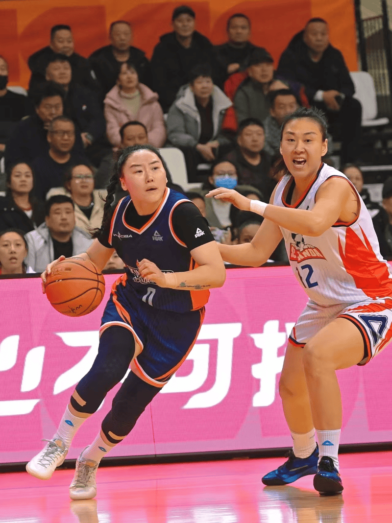 三分失准 新疆女篮主场不敌四川