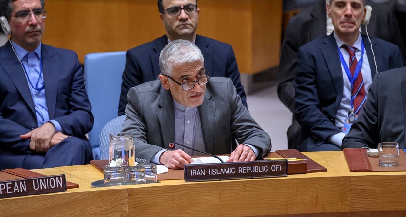 伊朗大动荡！多方势力下场，特朗普反复横跳，这盘棋谁能赢？_搜狐网