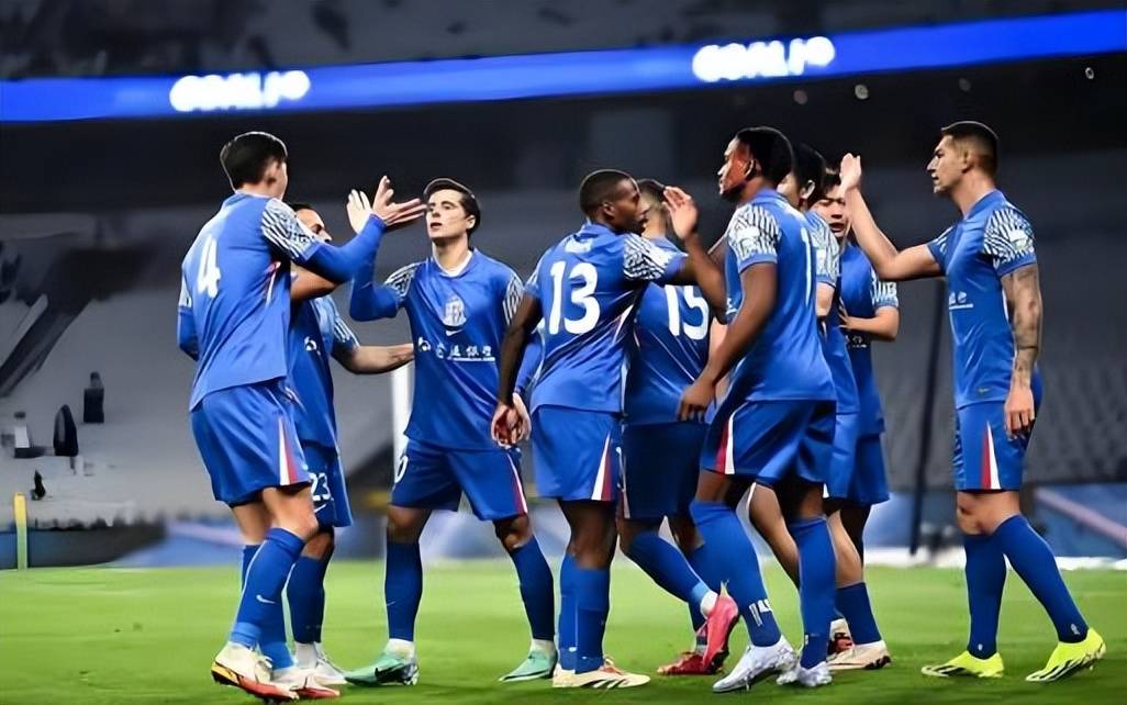 意外！中超明明只允许五5外援出场，为何如今申花却坐拥7外援 