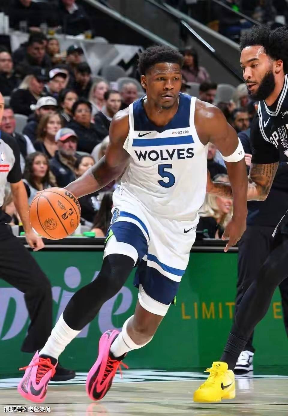 空砍55分+末节25分！爱德华兹逆天改命只差17秒，西部第二拒绝25分逆转！_搜狐网