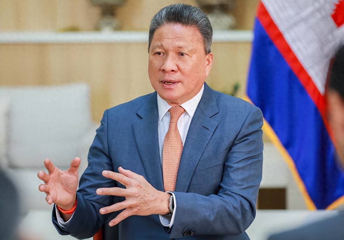 特朗普再次下令，半导体加税25%！柬埔寨对中国摊牌，想另谋高就_搜狐网