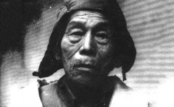 张清安:80年代异想天开当皇帝,任命蒋介石为王爷,结局注定悲剧