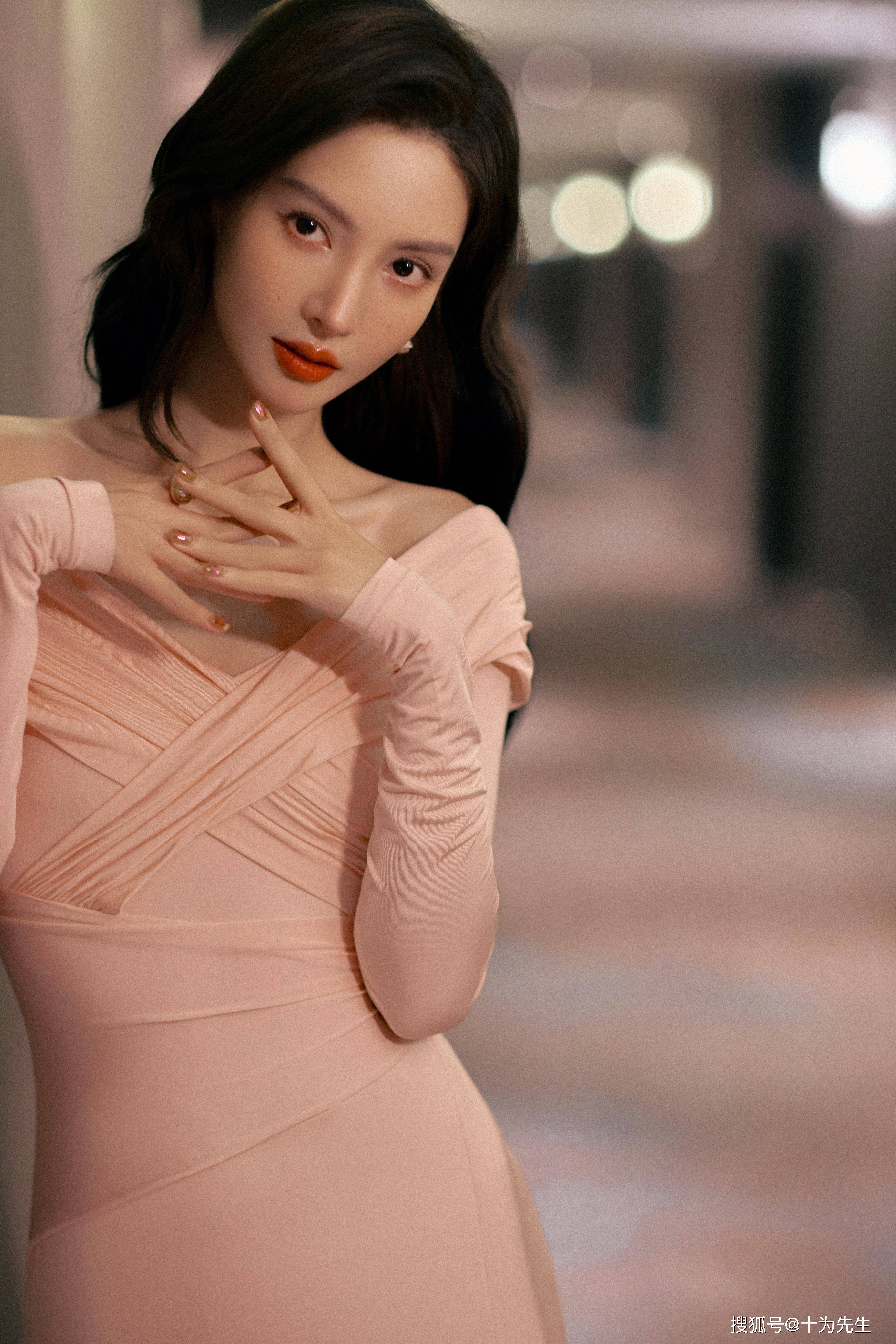 舞者灵魂金晨:沉鱼落雁,闭月羞花,艳绝众生,风华绝代