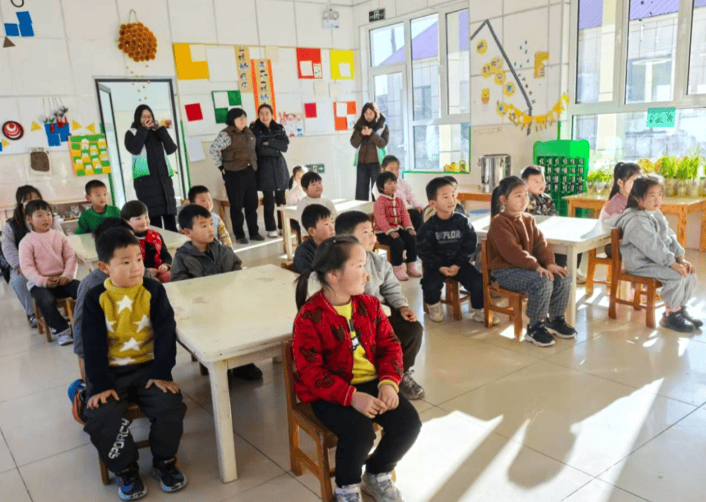 垃圾分类从小抓 环保理念润童心——太平中心幼儿园举行垃圾分类培训