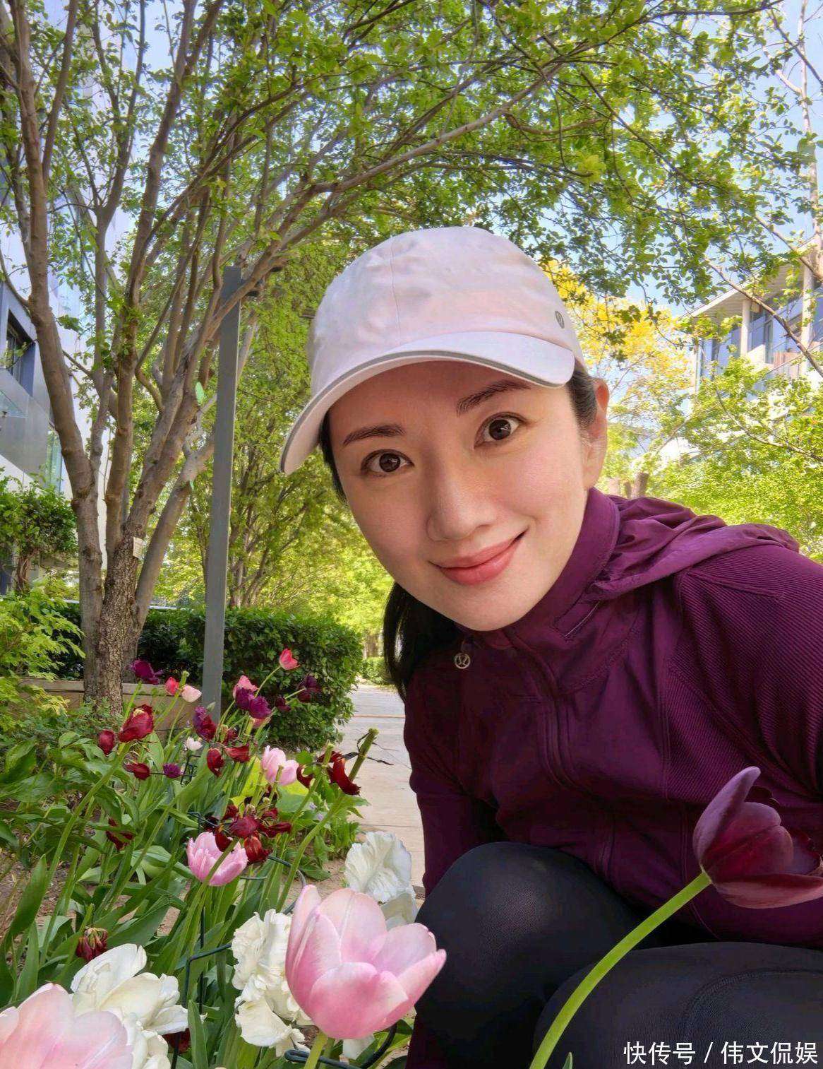 她在上海女团出道却转身成为央视主持46岁宛如少女婚姻成迷