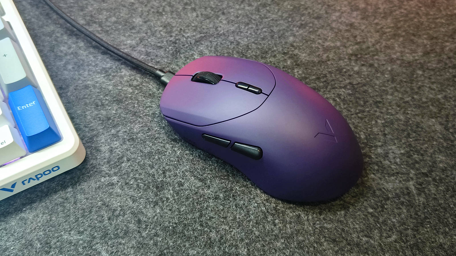 毫秒级厮杀，雷柏VT9 MAX&amp;V700DIY-98长续航版最强续航无线键鼠套装体验：这才是电竞外设该有的样子