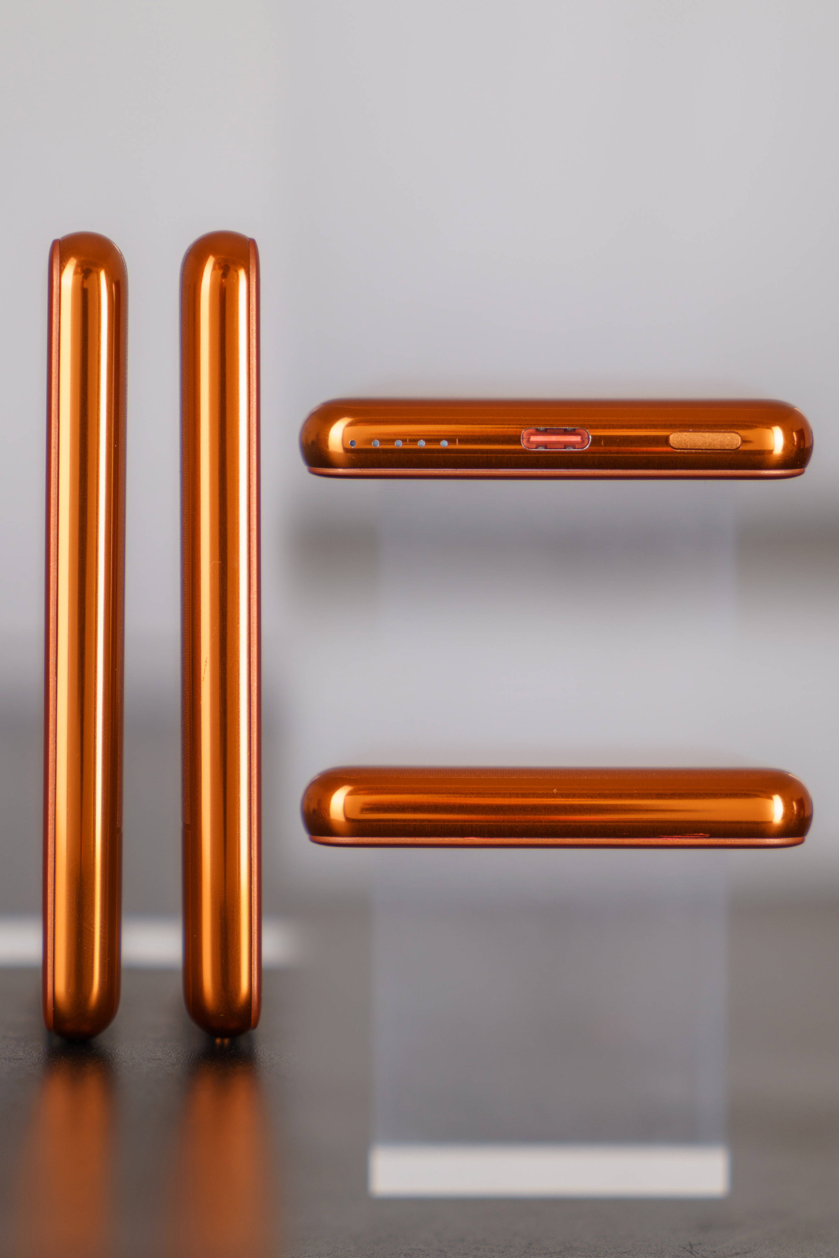 高颜值充电宝又多个选择-唯吾WIWU超薄MagSafe磁吸充电宝体验分享