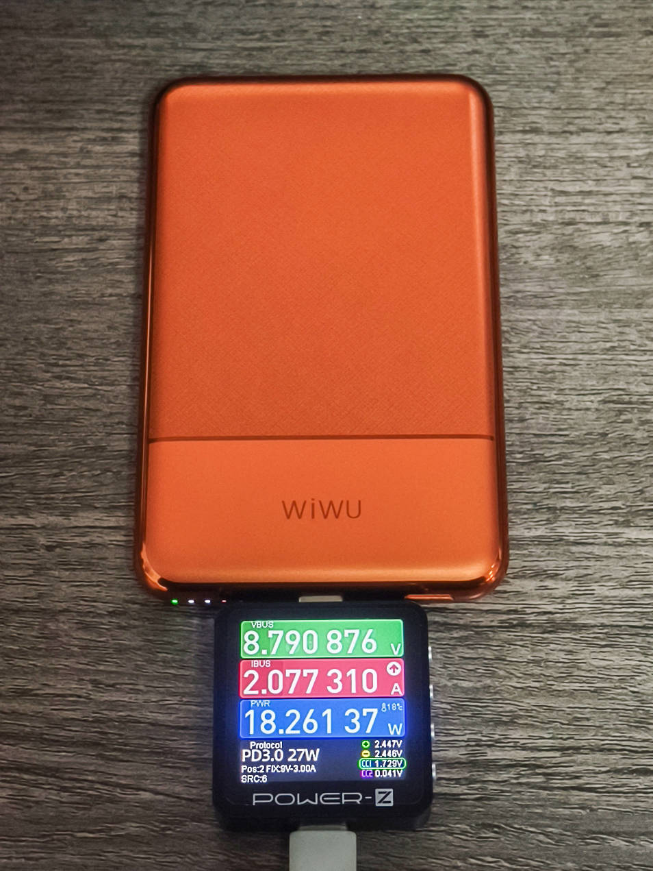 高颜值充电宝又多个选择-唯吾WIWU超薄MagSafe磁吸充电宝体验分享