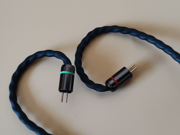 百元HiFi的越级惊喜：西圣入耳式HiFi耳机深度评测