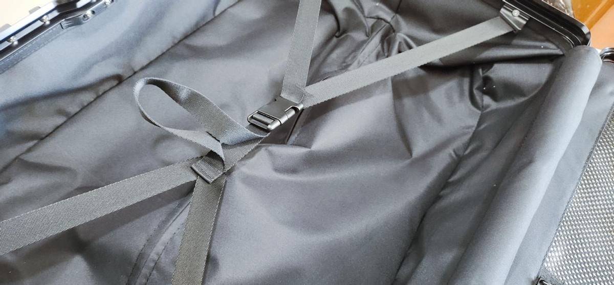 200KG 承重+4 层进口科思创，GaKior行李箱测评：非时尚6 防，耐用性一流