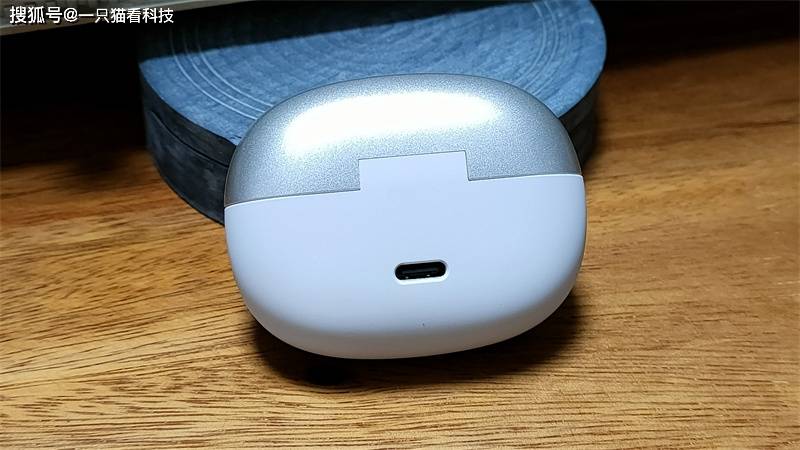 花小钱办大事,哈趣Ace1:一款音质跃级的智能耳机